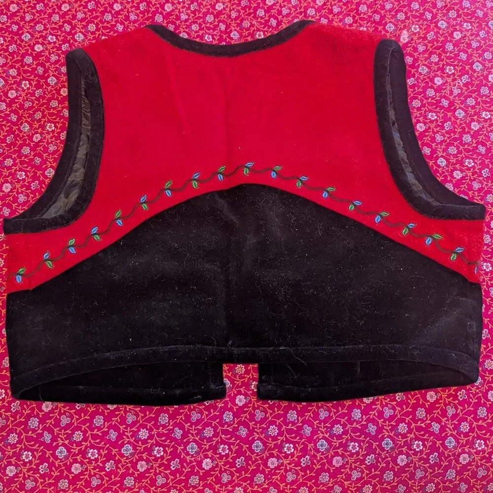 Vintage Gap Velvet Vest Scandi‎ Girl Embroidered Boho 90’s Felt Hippie Floral